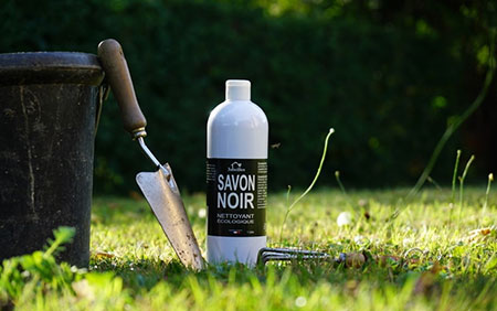 Savon noir jardin